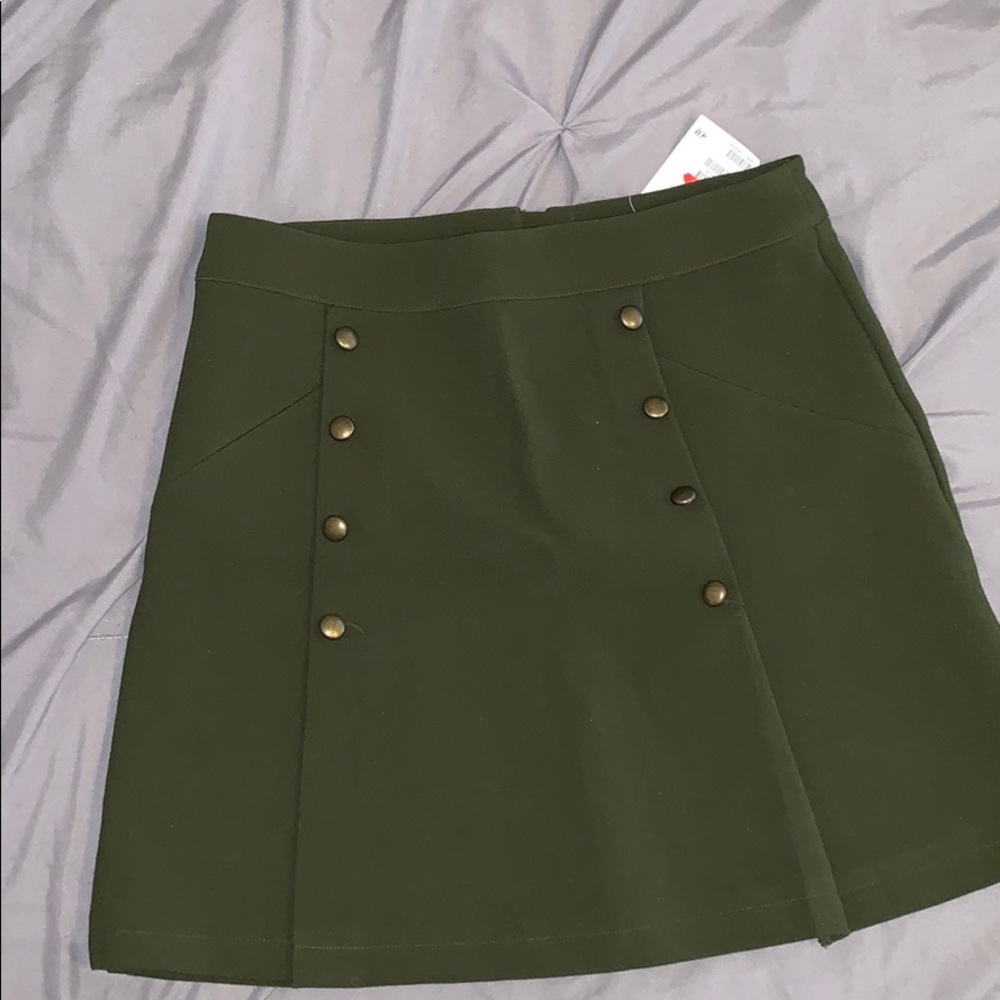New green denim skirt